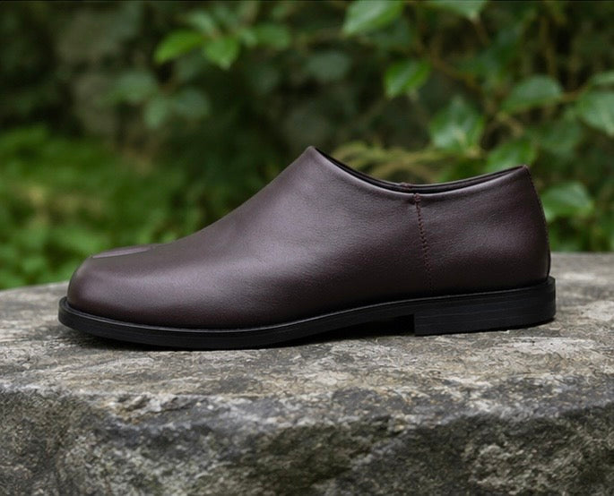 Split Toe Casual Slip-On Shoes