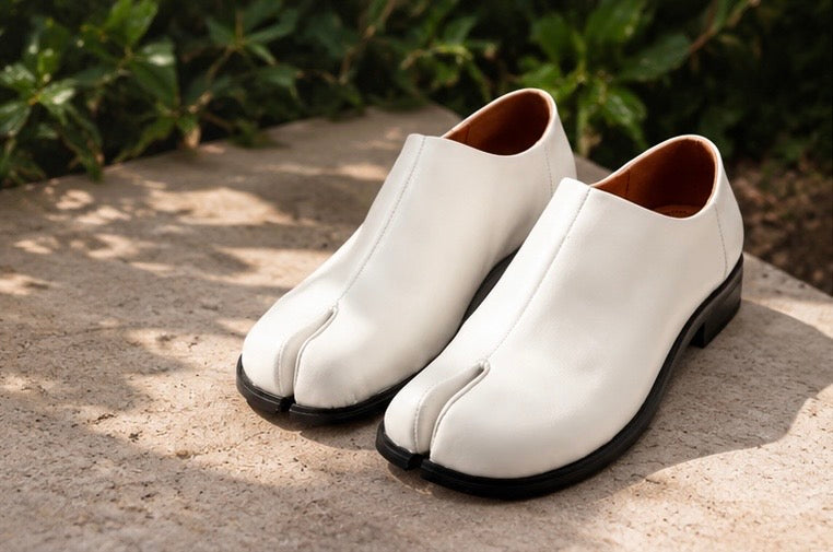 Split Toe Casual Slip-On Shoes